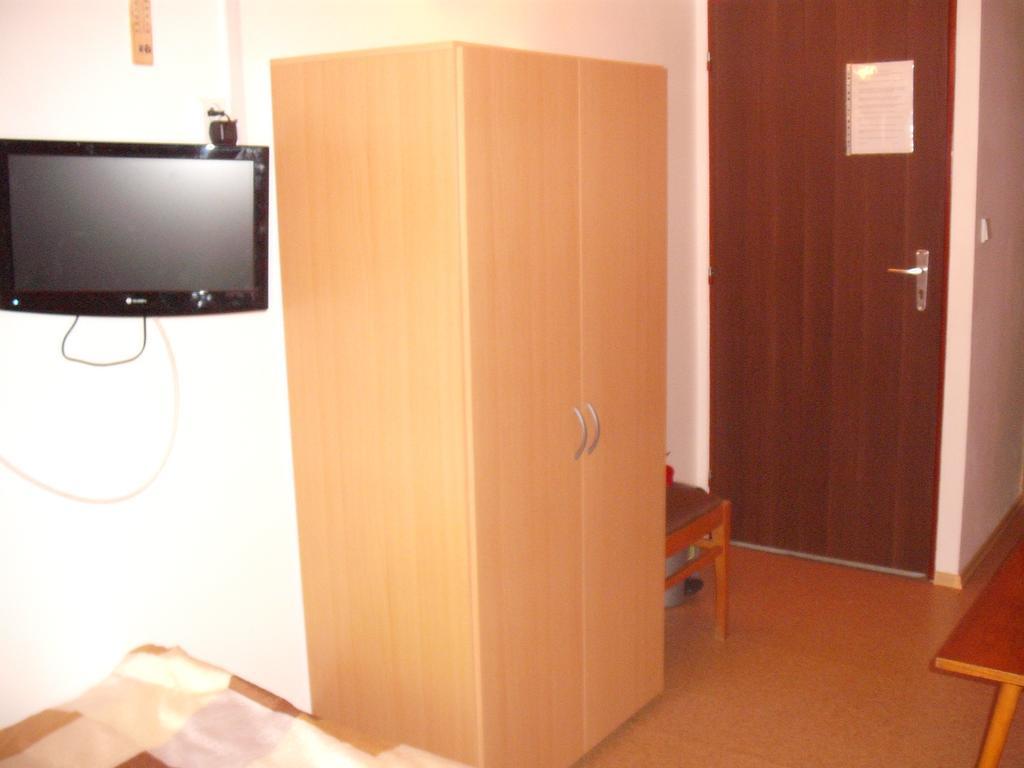 Hostinec U Valentu Cervena Voda Exterior foto